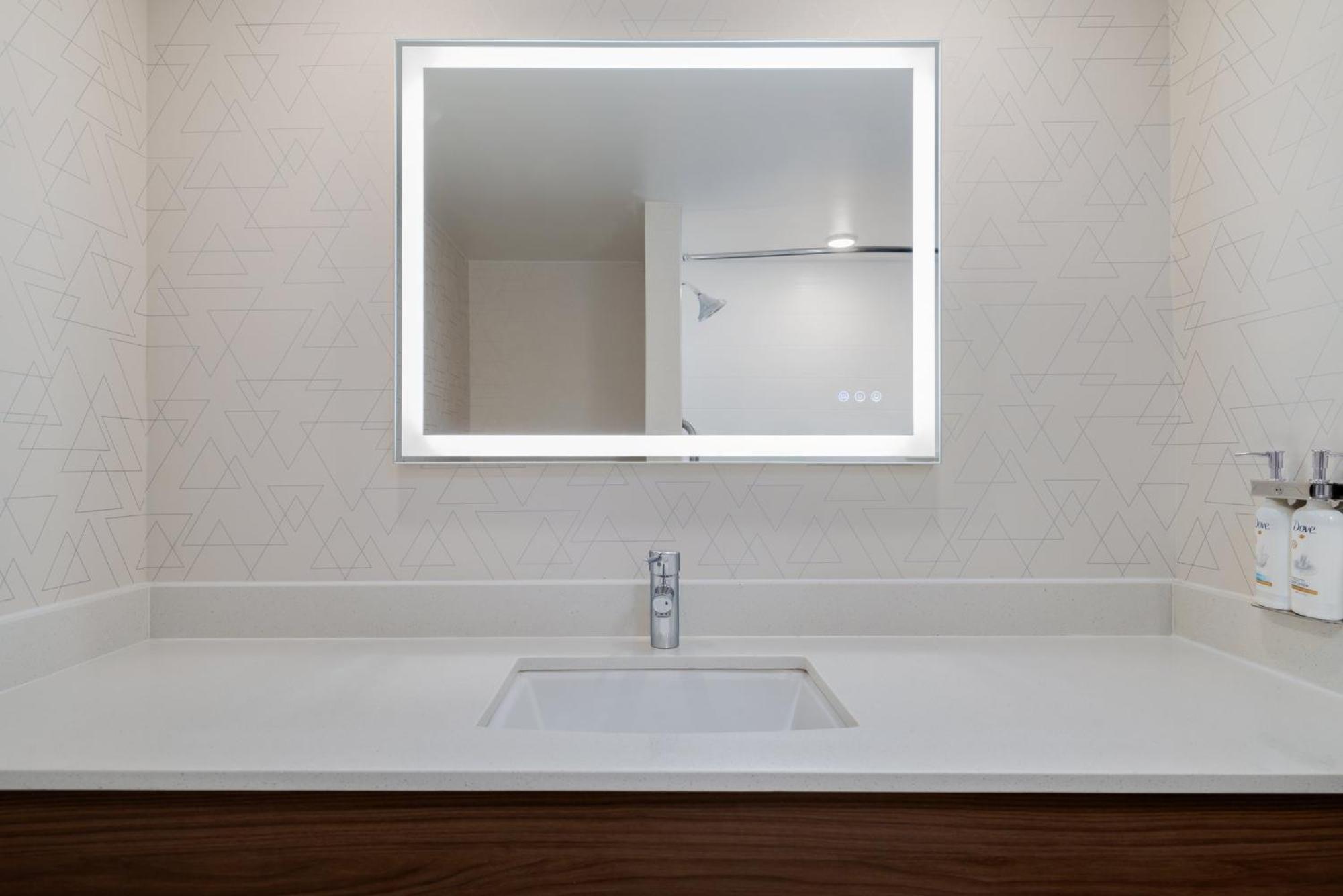 Holiday Inn Express Hotel & Suites Bentonville By Ihg Extérieur photo