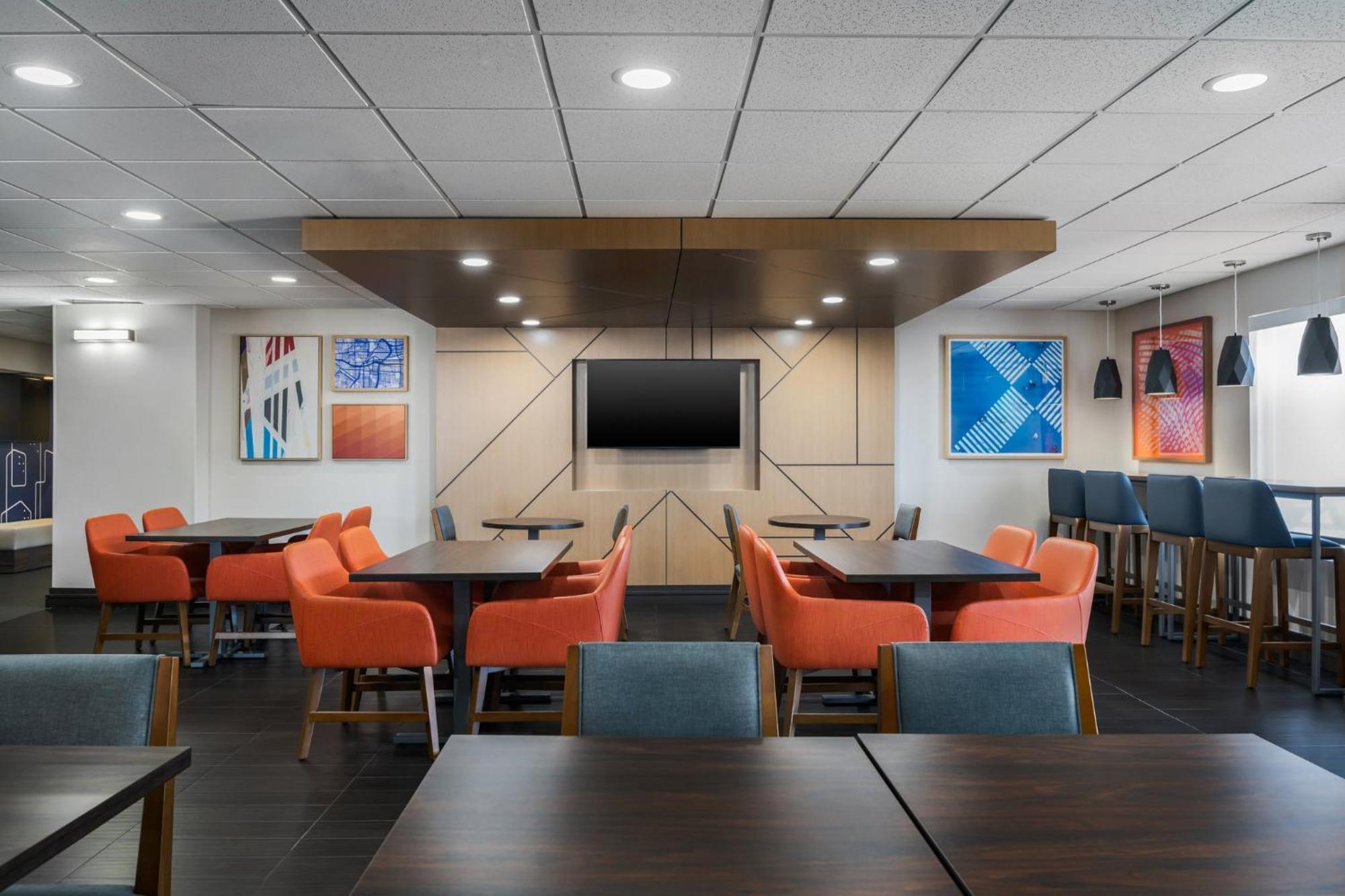Holiday Inn Express Hotel & Suites Bentonville By Ihg Extérieur photo